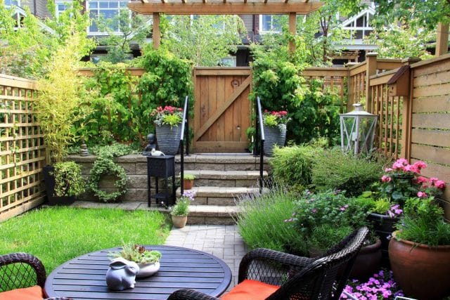 How to Landscape a Backyard