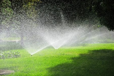 3 Healthy Commercial Lawn Tips: irrigation 